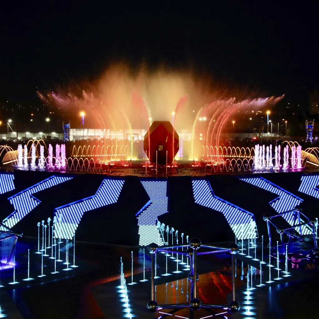 Старт сезона фонтанов