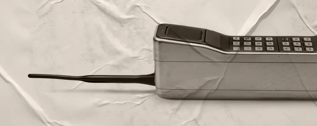 День рождения мобильного телефона