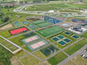 Спортивные площадки